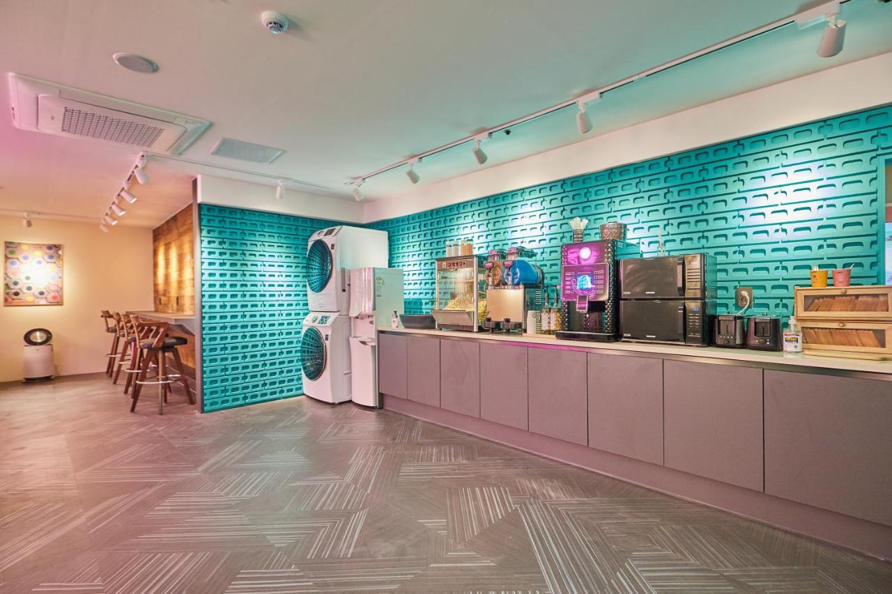 Hotel In Cafe Doksan Seoul Exterior photo